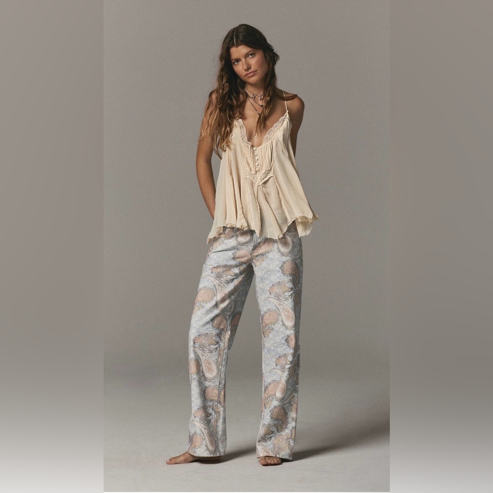 We The Free Tennessee Low Rise Illusions Jeans in Limestone Paisley Size 30 NWT